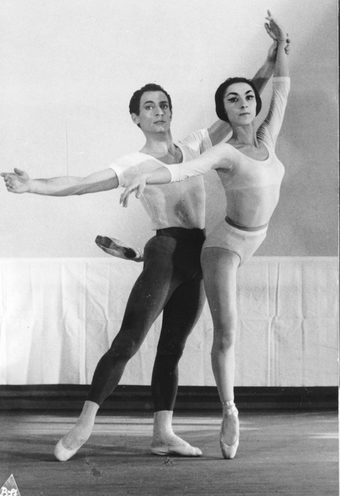 3. H.Delavalle and G.Tsinguirides, “Apollon musagéte” by G.Balanchine, Ballet of the Wuerttemberg State Theater © B.Straubel