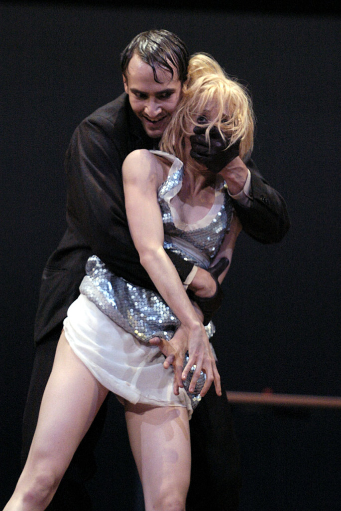 8. J.Jelinek and A.Amatriain, “Lulu” by C.Spuck, Stuttgart Ballet © R.Brocke 