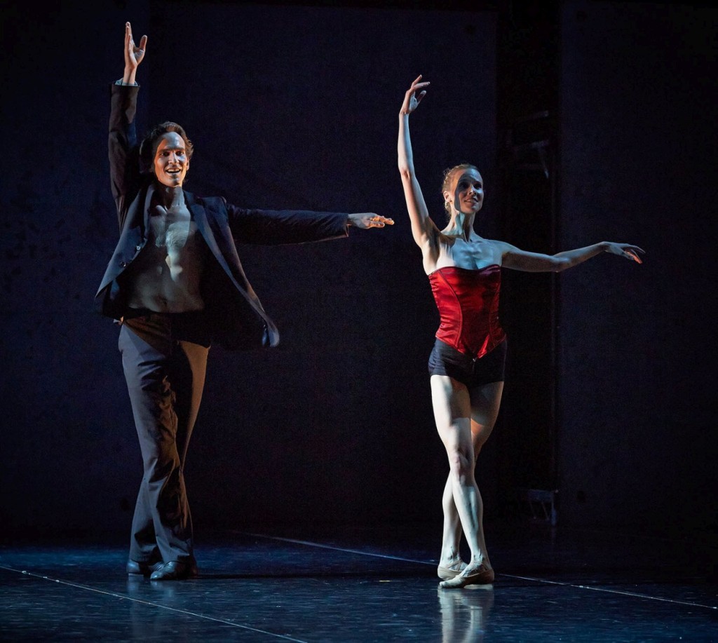 14. J.Jelinek and B.Jacobs, “Radio and Juliet” by E.Clug, West Australian Ballet © S.Pevnev