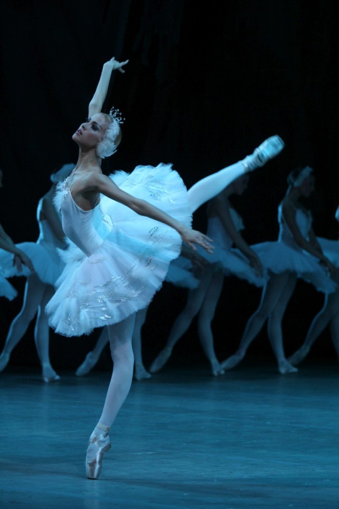 2. A.Somova, “Swan Lake” by K.Sergeyev after M.Petipa and L.Ivanov, Maryinsky Ballet © N.Razina 
