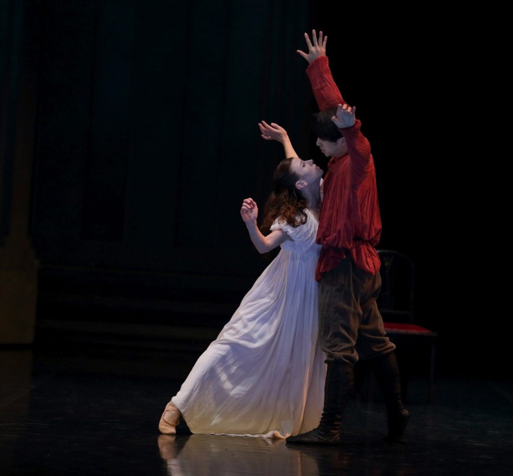 8. S.Ehrensperger and R.Ma, “Romeo and Juliet” by B.d'At, Ballet de l'Opéra national du Rhin