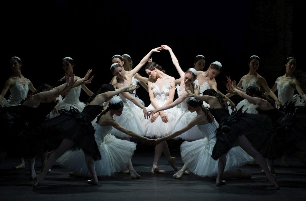 17. V.Kapitonova and ensemble, “Swan Lake” by M.Petipa and L.Ivanov with additional choreography by A.Ratmansky, Ballet Zurich and Junior Ballet Zurich