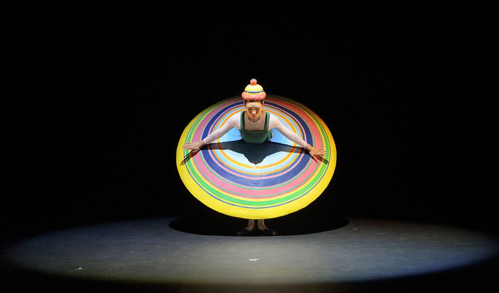 1. The Triadic Ballet by Gerhard Bohner, Big Skirt, Nagisa Hatano, Copyright W. Hösl 