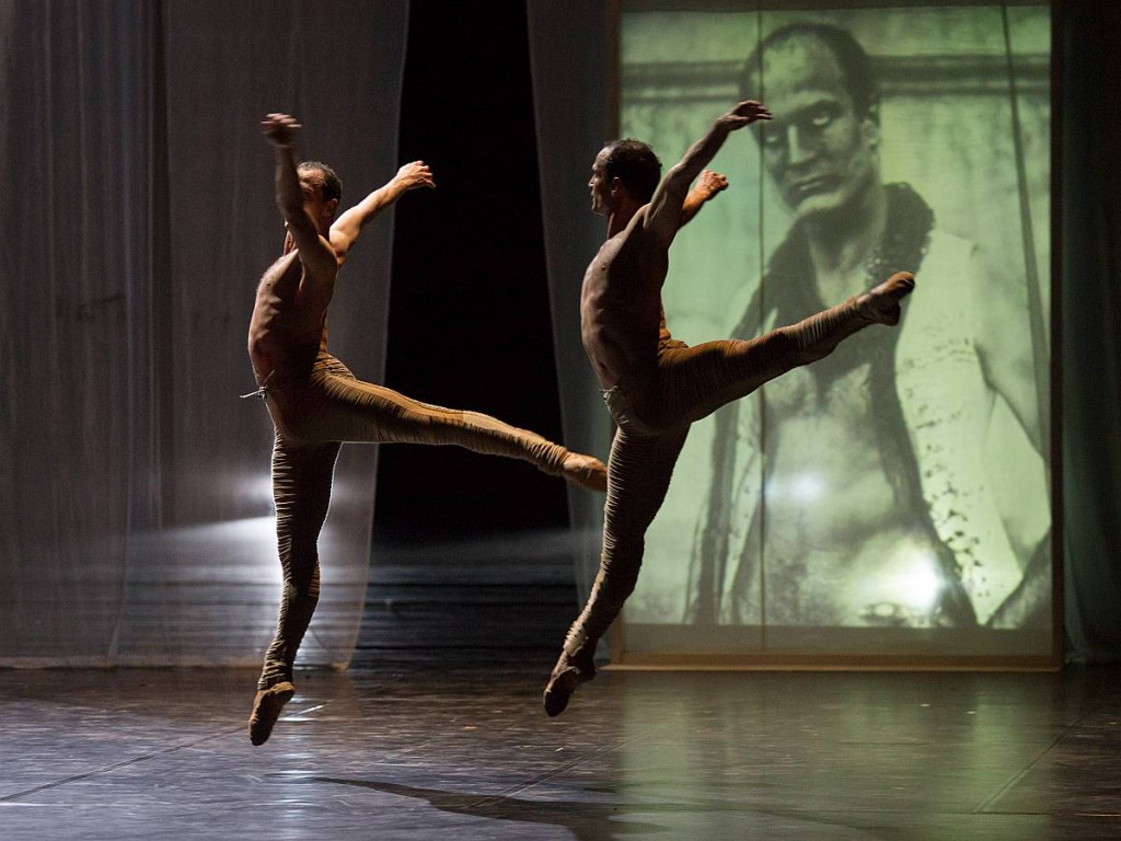 12. Jiří and Otto Bubeníček, Picture of Dorian Gray, Les Ballets Bubenicek, Prague, photo Costin Radu 