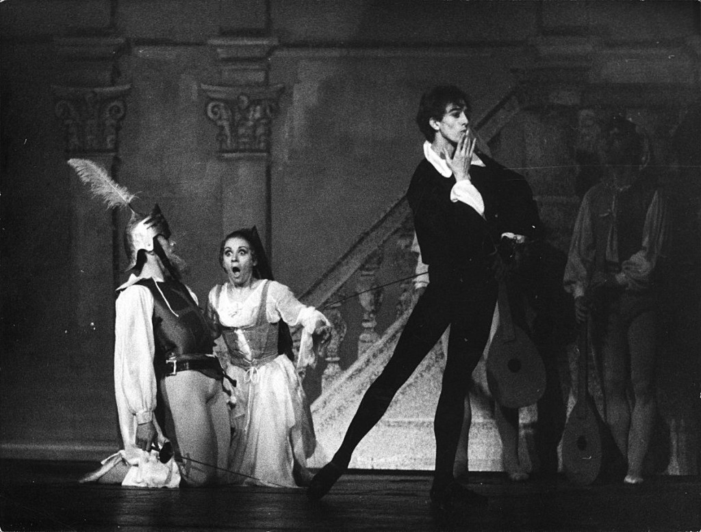 14. Max Midinet, Marianne Kruuse, Fred Howald, Don Juan by J.Neumeier, Ballet Frankfurt, 1972, copyright Günther Englert, Frankfurt