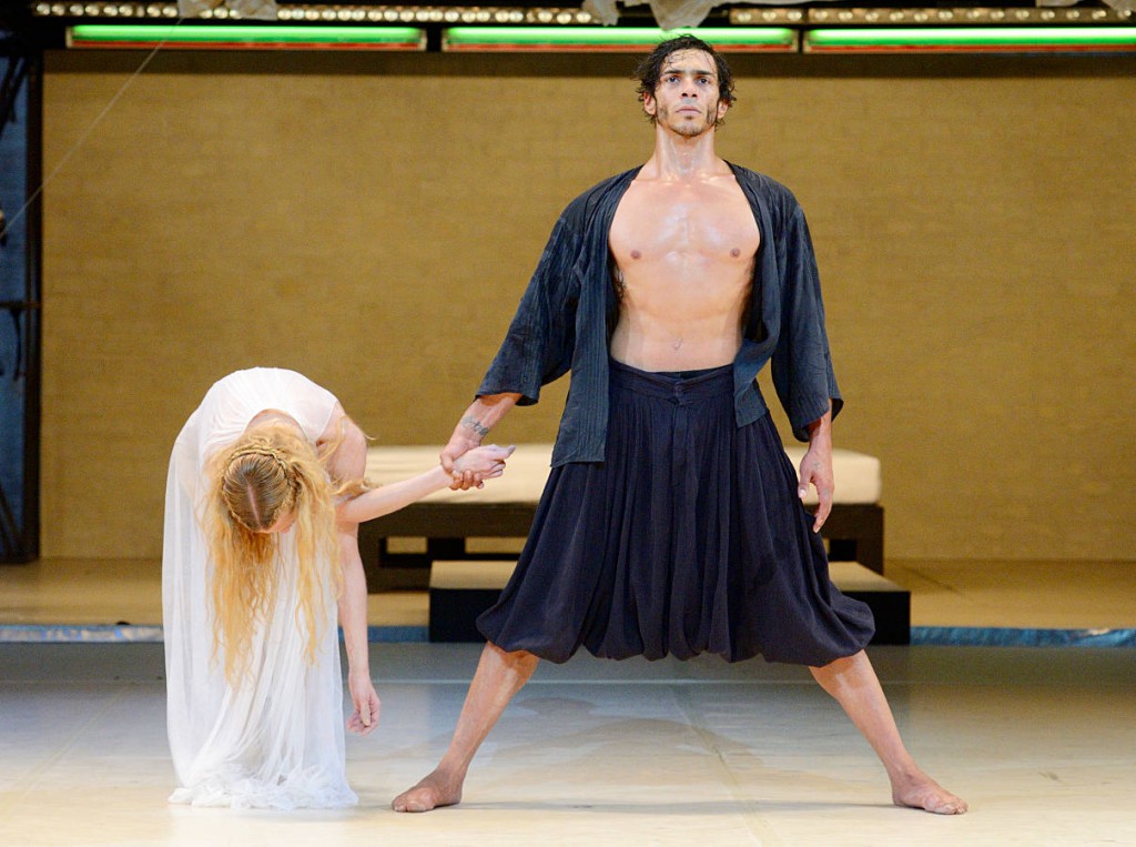 18. Alicia Amatriain and Jason Reilly, Othello by J.Neumeier, Stuttgart Ballet, photo Stuttgart Ballet