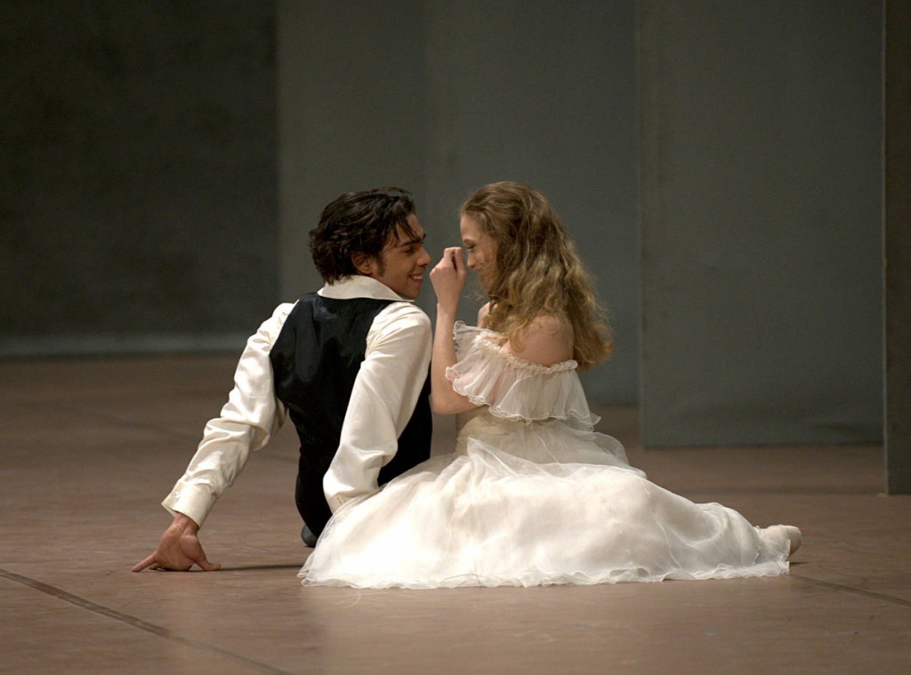 19. Jason Reilly and Alicia Amatriain, Lady of the Camellias by J.Neumeier, Stuttgart Ballet, photo Stuttgart Ballet