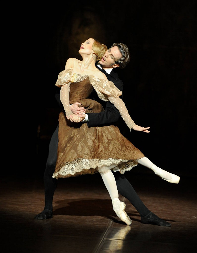 3. Alicia Amatriain and Even McKie, Onegin by J.Cranko, Stuttgart Ballet, photo Stuttgart Ballet