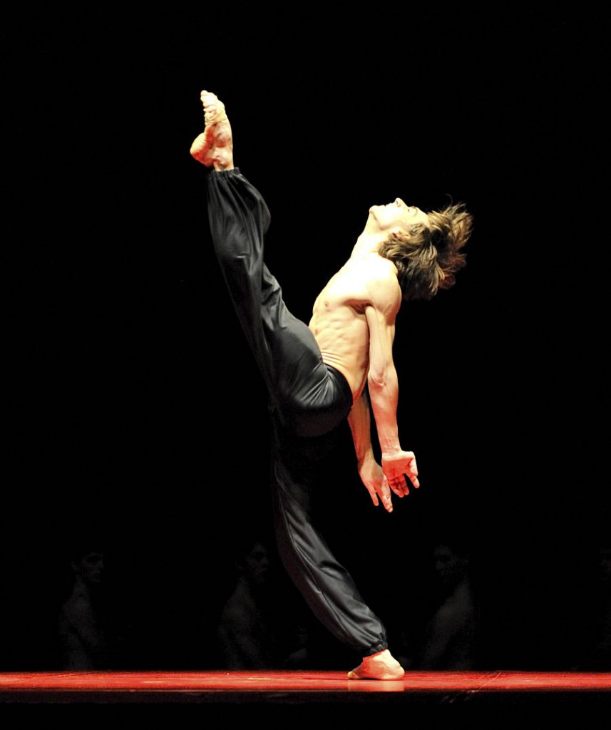 23. Friedemann Vogel, Bolero by Maurice Béjart, Stuttgart Ballet, photo Stuttgart Ballet