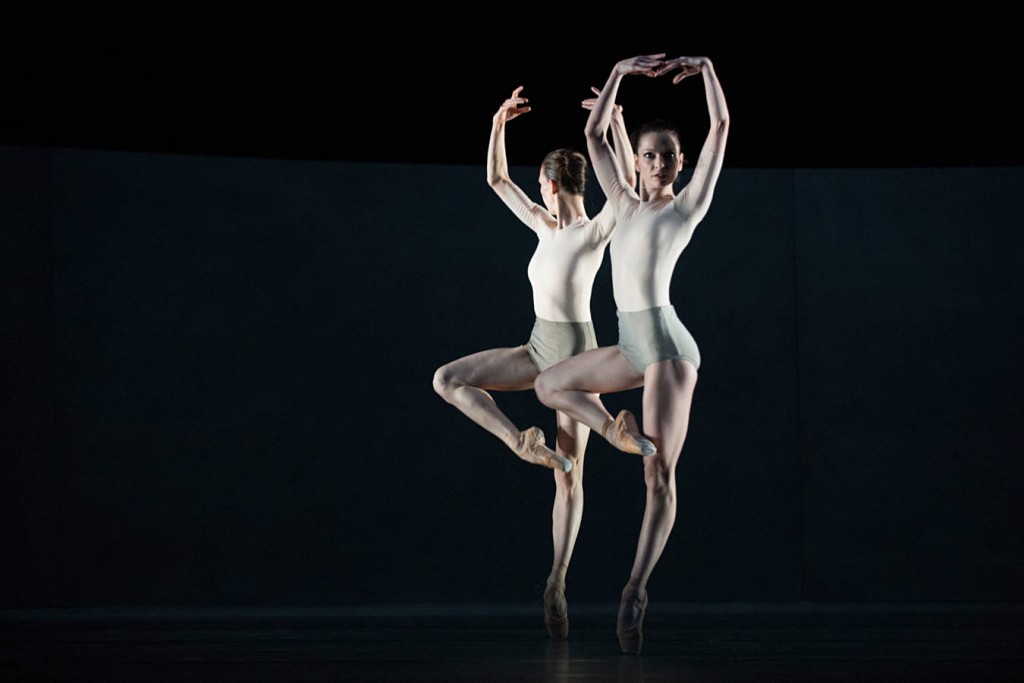 3. Viktorina Kapitonova and Galina Mihaylova, Kairos by Wayne McGregor, Ballet Zurich