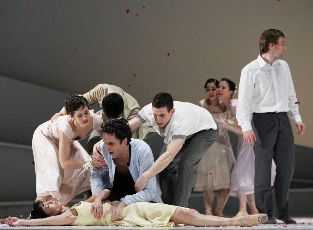 4. Takeshima, Coumes-Marquet and ensemble, Giselle by David Dawson, Semperoper Ballet 