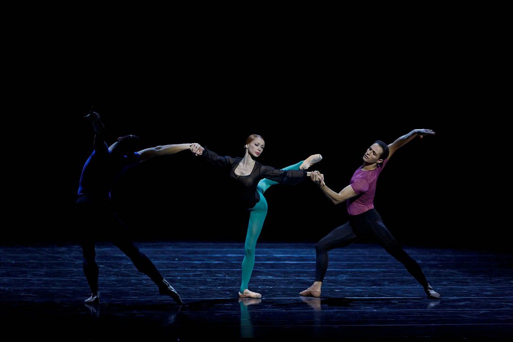 5. C.Cangialosi, I.Salenko and A.Mehrabyan, Toccata, Les Ballets Bubenicek, Prague, photo Martin Divisek 