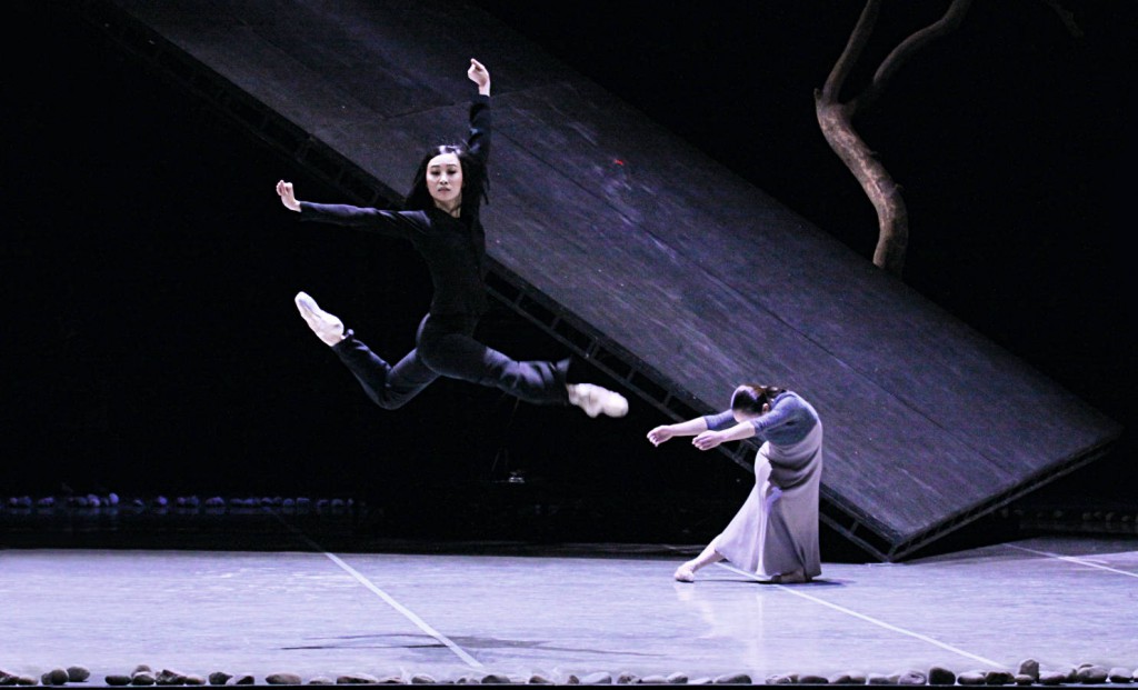 5. Y.Park and C.Agüero, Messiah by John Neumeier, Hamburg Ballet 