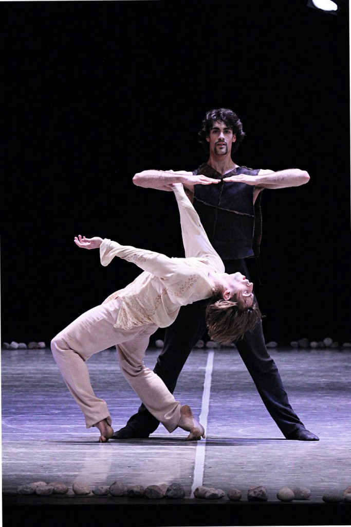 7. A.Martinez and M.Jubete, Messiah by John Neumeier, Hamburg Ballet 