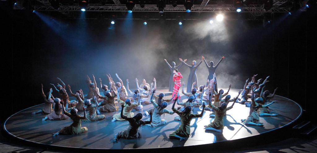 9. Ensemble, Le Sacre du printemps by M.Wigman, Bavarian State Ballet