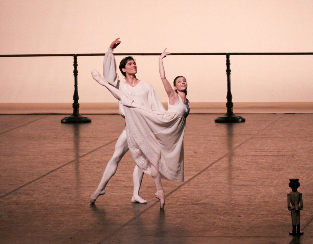 2. A.Trusch and A.Cojocaru, “The Nutcracker” by J.Neumeier, Hamburg Ballet © Holger Badekow 2014