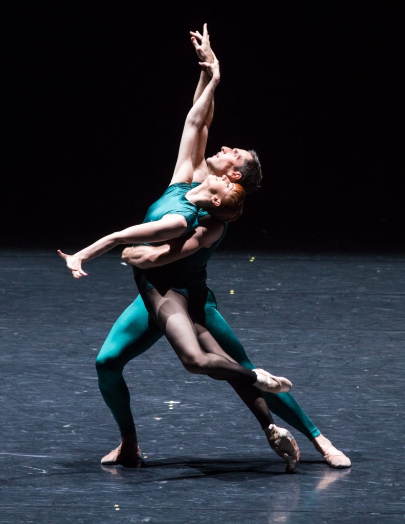 5. E.Vostrotina and R.Coumes-Marquet, “Impressing the Czar” by W.Forsythe: “In the Middle, Somewhat Elevated”, Semperoper Ballet Dresden © I.Whalen 2015