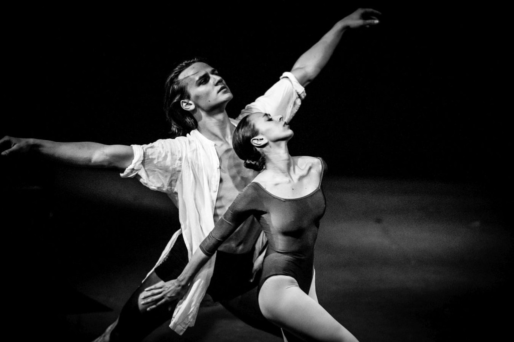 14. E.Gordiyenko and G.Giani, Beethoven by J.Neumeier, National Youth Ballet © S.Ballone