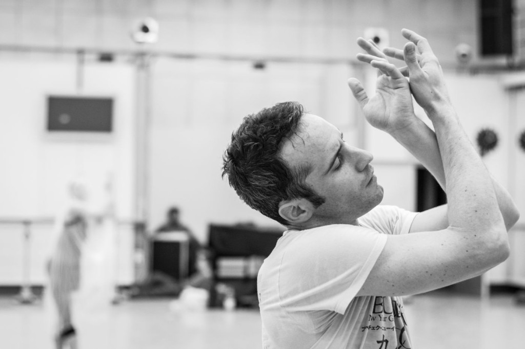 10. Fabien Voranger rehearsing David Dawson's "Giselle", photo: Ian Whalen