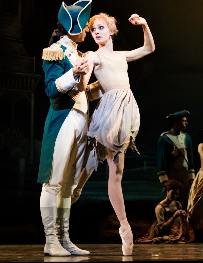 8. L.Guilbaud and M.Hamilton, “Manon” by K.MacMillan, photo: Ian Whalen