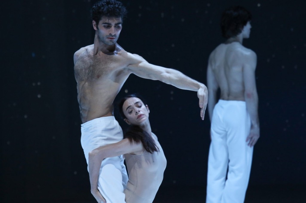 14. K.Azatyan, A.Ferri and A.Trusch, “Duse” by J.Neumeier, Hamburg Ballet © H.Badekow 2015