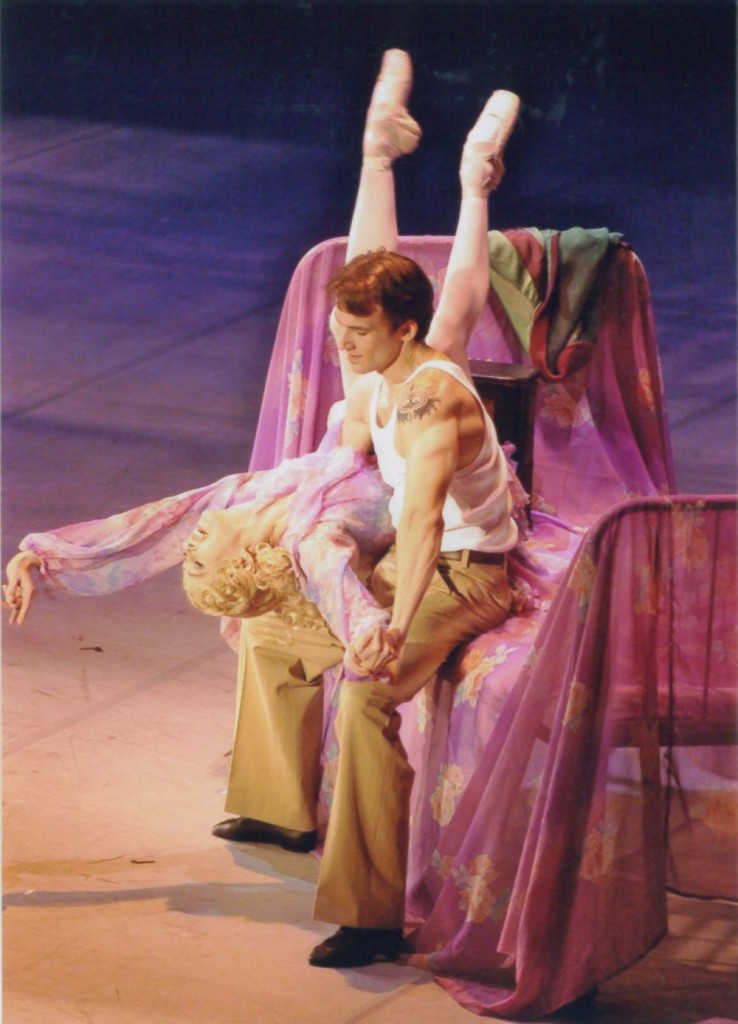 7. B.Breiner and J.Jelinek, “A Streetcar named Desire” by J.Neumeier, Stuttgart Ballet © B.Weisbrod 