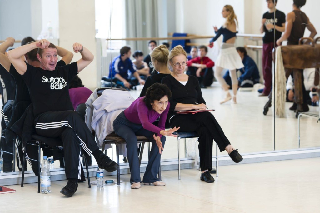 8. T.Michel, G.Tsinguirides and A.Hall, rehearsal of “The Taming of the Shrew”, chor.: J.Cranko, Stuttgart Ballet © R.Novitzky 2015