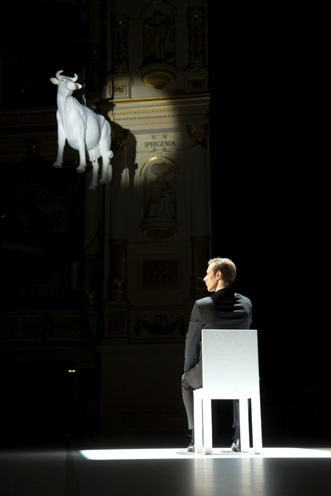 1. C.Bauch, “COW” by A.Ekman, Semperoper Ballet © T.M.Rives