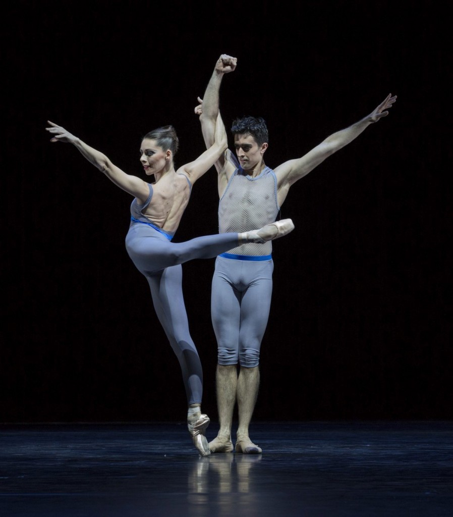 6. J.Thirault and A.Simões, “Variations and Partitas” by M.Schläpfer, Ballett am Rhein © G.Weigelt