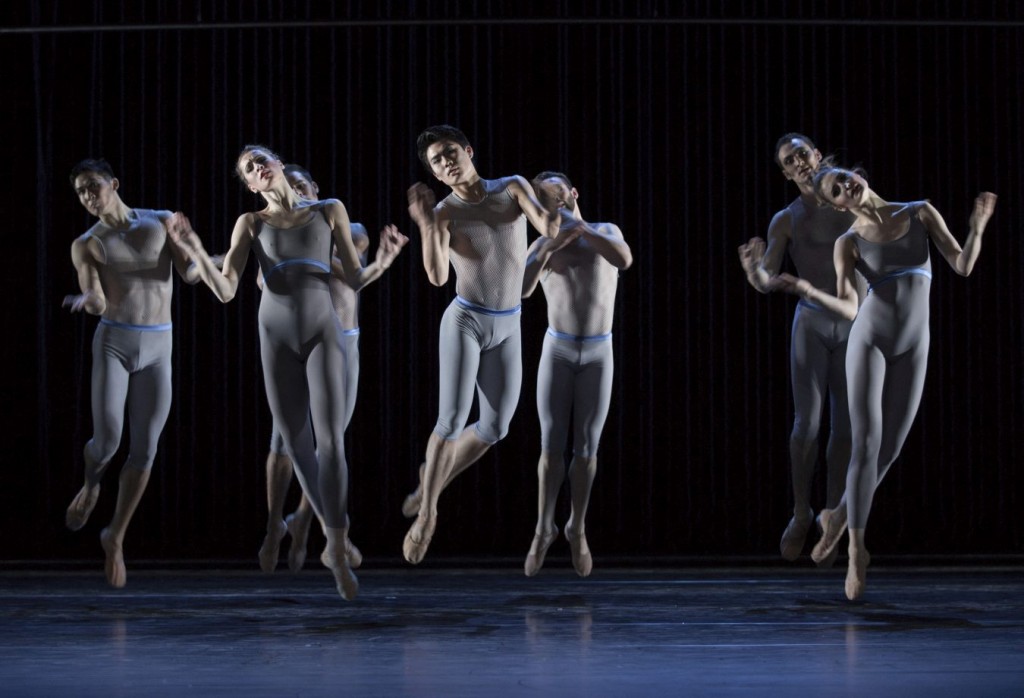 8. Ensemble, “Variations and Partitas” by M.Schläpfer, Ballett am Rhein © G.Weigelt