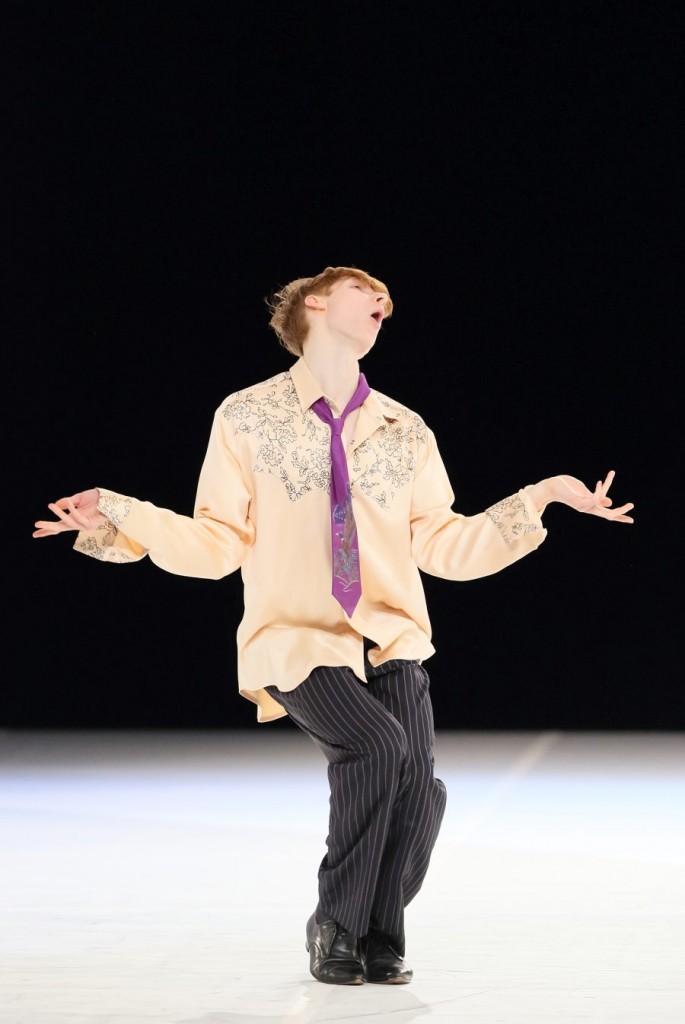 5. J.Cook, “Für die Kinder von gestern, heute und morgen” by P.Bausch, Bavarian State Ballet © W.Hösl 2016 Munich 2016