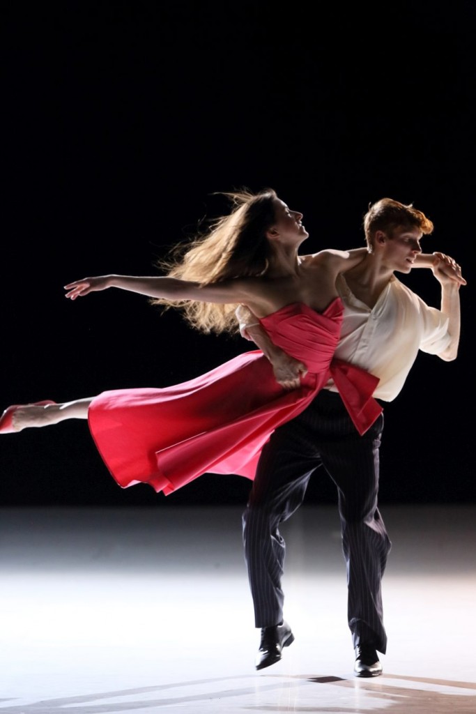 8. Z.Zahardniková and J.Cook, “Für die Kinder von gestern, heute und morgen” by P.Bausch, Bavarian State Ballet © W.Hösl 2016