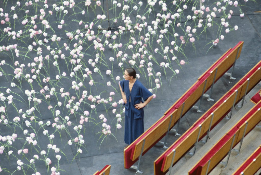 7. P.Bausch, stage rehearsal of “Nelken”, Avignon 1983, photo by U.Weiss © Pina Bausch Foundation 2016