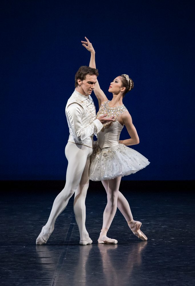 10. S.Nakamura and M.Kaniskin, “Jewels” by G.Balanchine, State Ballet Berlin © S.Ballone