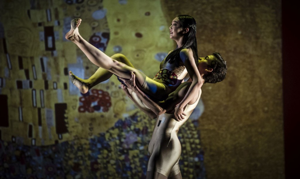 9. J.Park and A.Soares da Silva, “Klimt's persuasion” by A.de Mori; Noverre Society, Young Choreographers © Carlos Quezada