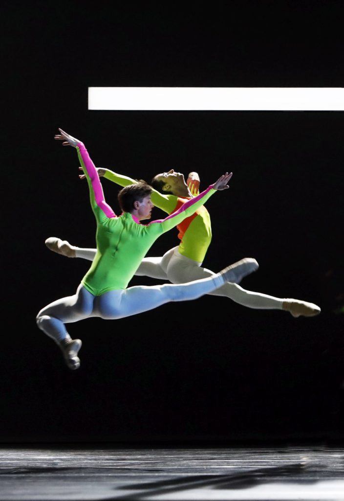 11. E.Wijnen and J.Wright, “Overture” by D.Dawson, Dutch National Ballet © H.Gerritsen 2016