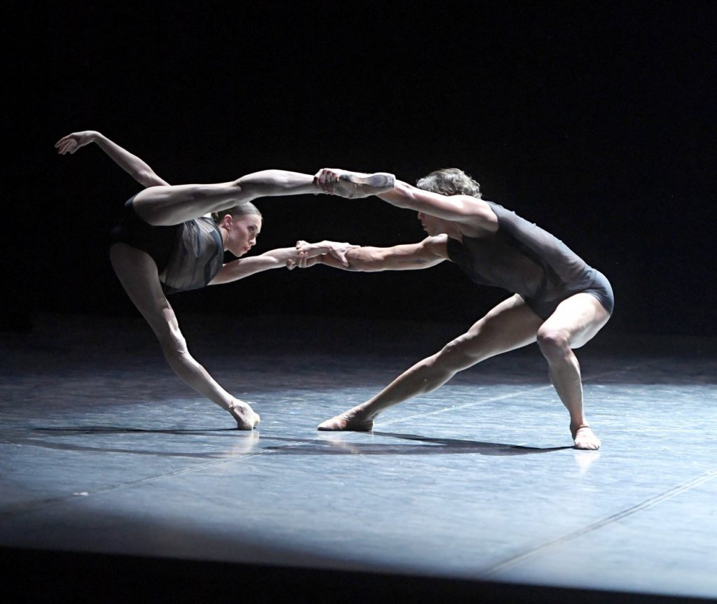 10. A.Osadcenko and J.Reilly, “In Short” by I.Galili,”Stuttgart Ballet Gala” © Stuttgart Ballet 2016