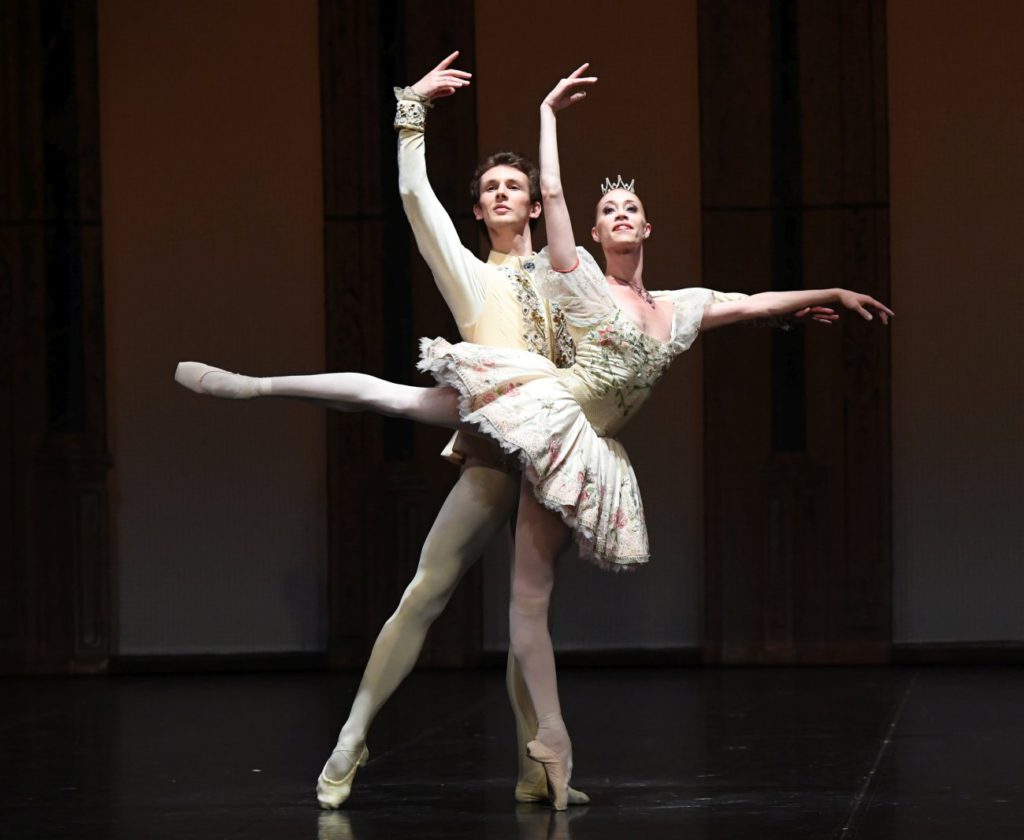 4. S.Chudin and A.Osadcenko, “The Sleeping Beauty” by M.Petipa, ”Stuttgart Ballet Gala” © Stuttgart Ballet 2016