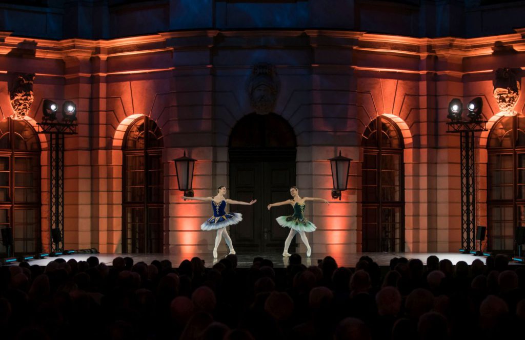 10. A.Lawrence and K.Caisey, Pas de Deux from “Sleeping Beauty”, Meet the Artists 2016, Palucca University Dresden © H.Schacht