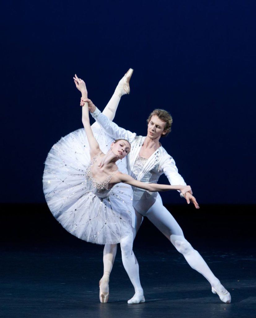 7. O.Smirnova and S.Chudin, “Jewels” (Diamonds) by G.Balanchine, © The George Balanchine Trust, Bolshoi Ballet, photo by E.Fetisova/Bolshoi Theatre 