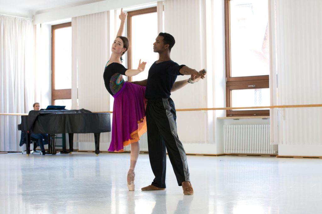 1. K.Ryzhkova and O.Gouneo rehearsing “Giselle”, Bavarian State Ballet © S.Ballone 2016