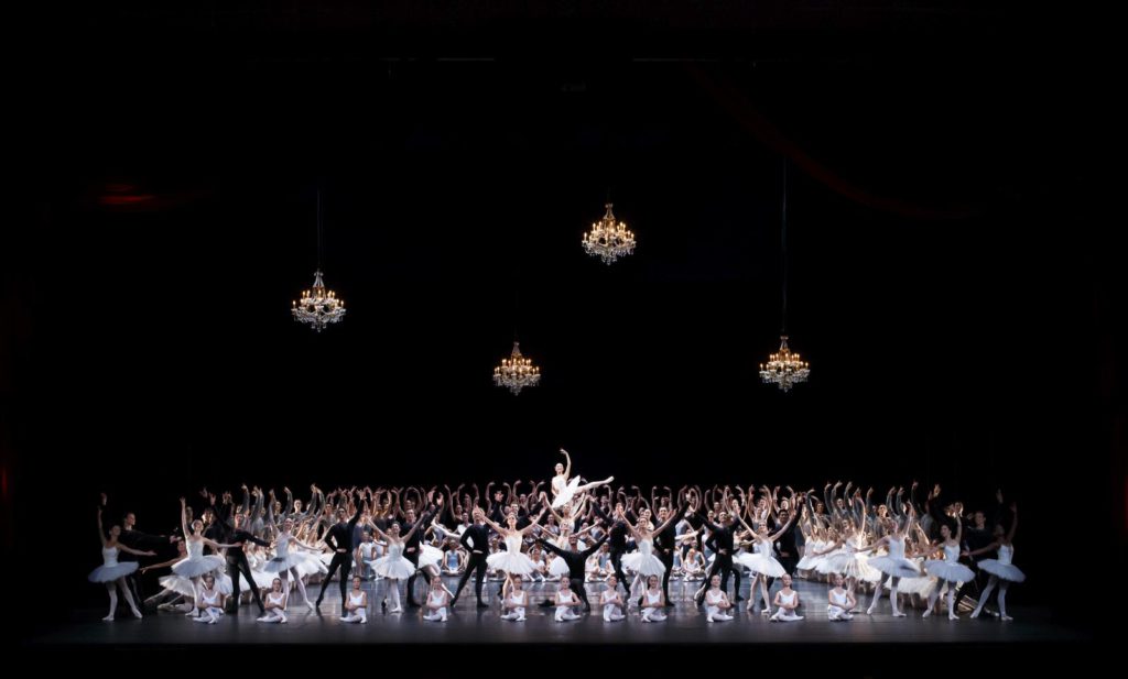 1. Grand Défilé, Dutch National Ballet © M.Schnater 2016