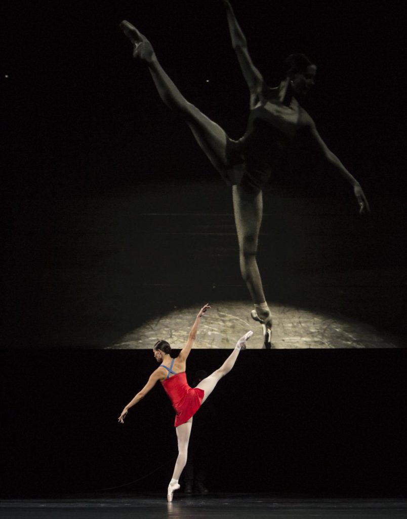 21. I.de Jongh, “Live” by H.van Manen, Dutch National Ballet © A.Kaftira 