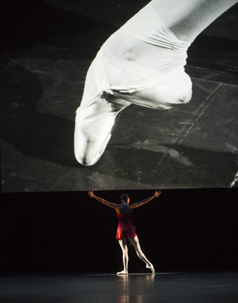 24. I.de Jongh, “Live” by H.van Manen, Dutch National Ballet © A.Kaftira 