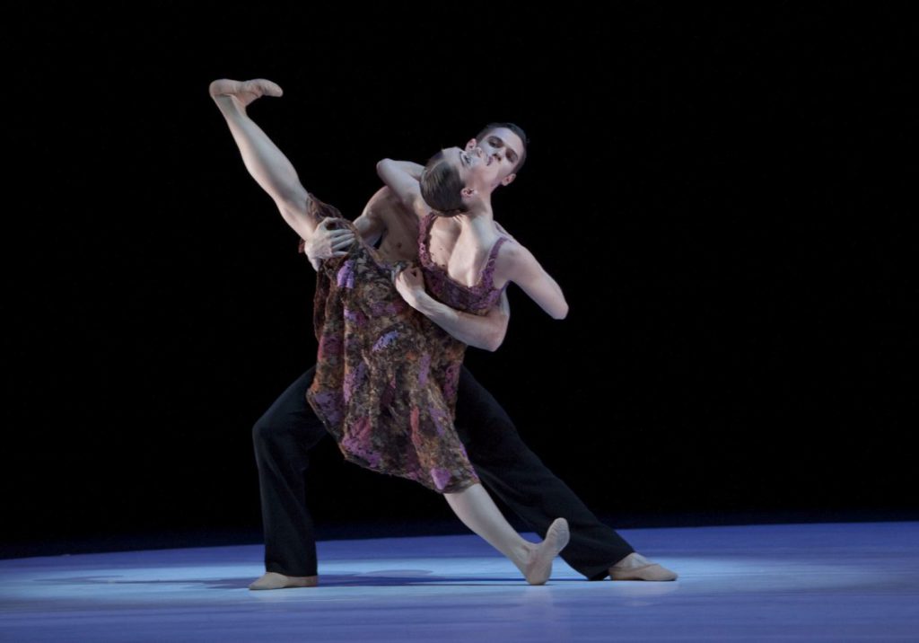 9. P.Calderon and J.Thirault, “Without Words” by H.van Manen, Ballett am Rhein © G.Weigelt