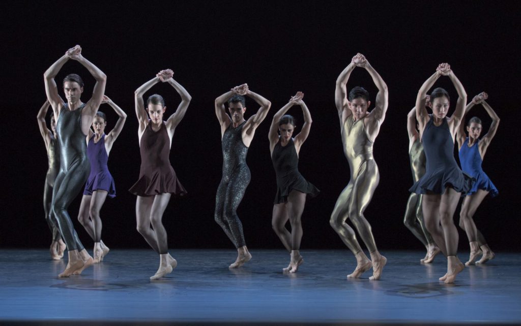 41. Ensemble, “Two Gold Variations” by H.van Manen, Ballett am Rhein © G.Weigelt