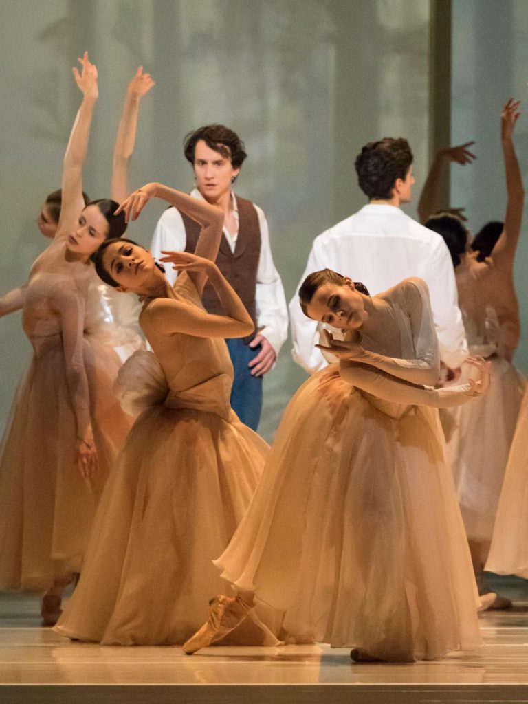 9. L.Rupp, E.Peci, J.Tcacius, N.Tonoli and ensemble, “Blanc” by D.Proietto © Vienna State Ballet / A.Taylor 2016