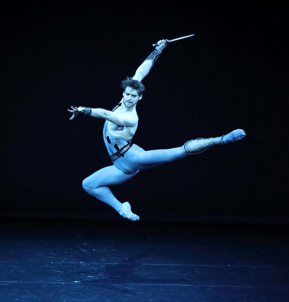 4. V.Shklyarov, “Spartacus” by Y.Grigorovich, Bavarian State Ballet © W.Hösl 2016