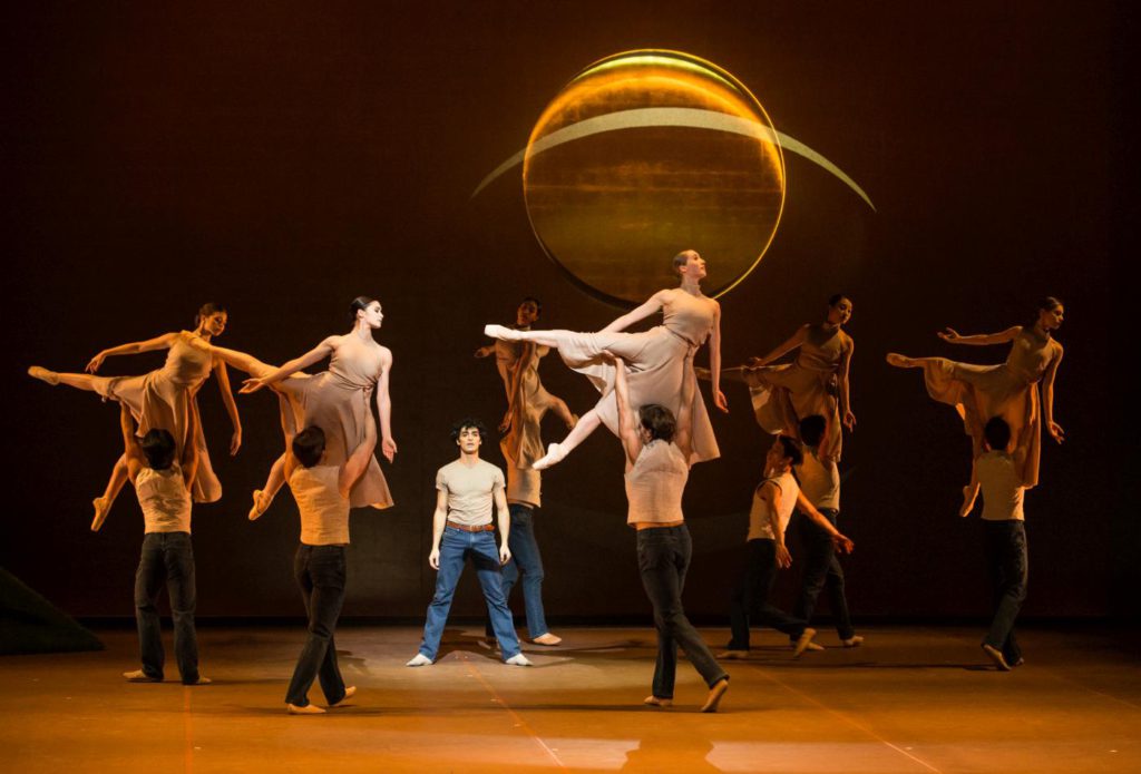 11. K.Azatyan and ensemble, “The Song of the Earth” by J.Neumeier, Hamburg Ballet © S.Ballone 2016