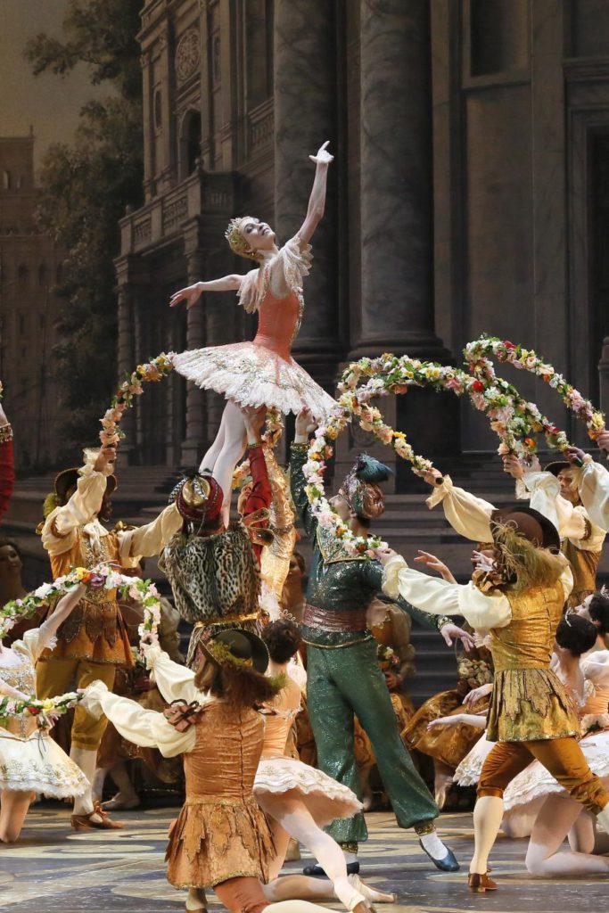 2. O.Smirnova and ensemble, “The Sleeping Beauty” by Y.Grigorovich after M.Petipa, Bolshoi Ballet © D.Yusupov 2017